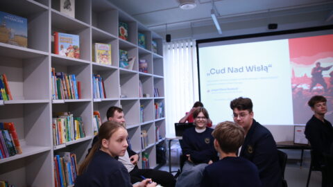 „Cud nad Wisłą” – młodzieżowa burza mózgów