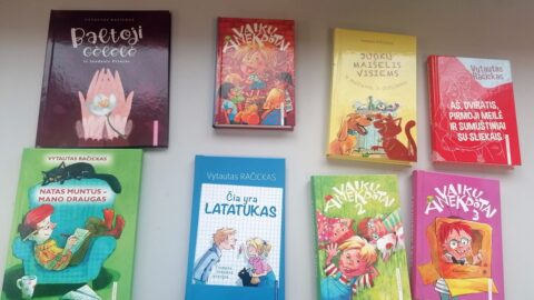 Kelionė po knygų pasaulį (1)