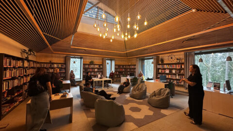 bibliotekininkė sėmėsi patirties Latvijoje (6)