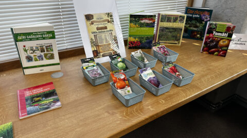 bibliotekininkė sėmėsi patirties Latvijoje (9)