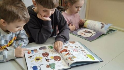 Mažieji svečiai Pagirių bibliotekoje (12)
