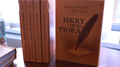 Žodžio ir muzikos ritmu – poezijos vakaras su Aleksandru Sniežko bibliotekoje