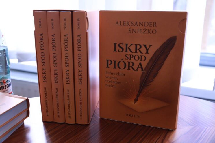 Žodžio ir muzikos ritmu – poezijos vakaras su Aleksandru Sniežko bibliotekoje